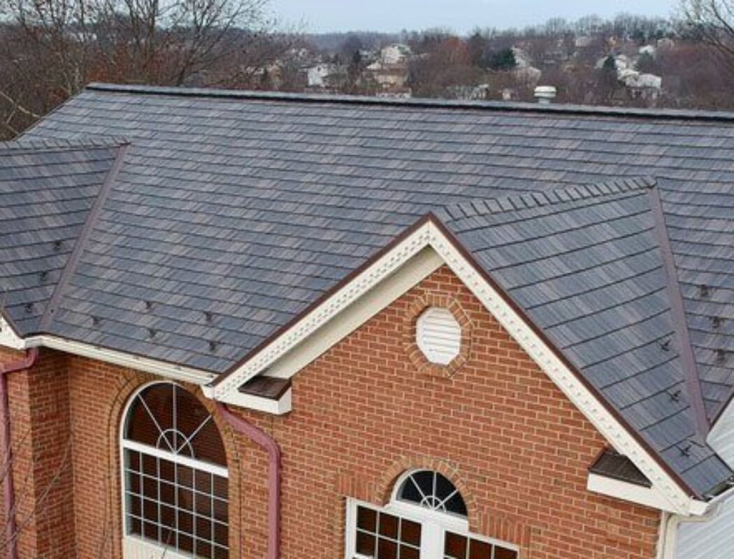 https://distinctivemetalroofing.com/wp-content/uploads/2026/03/kasselwood-style-shingles-1050x800.jpg